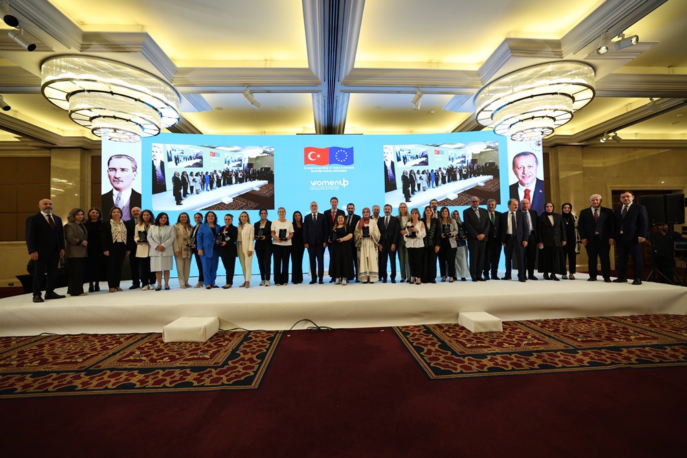 Bakan Işıkhan, Kayıtlı Kadın İstihdamının Desteklenmesi Projesi’nin Kapanış Konferansı’na Katıldı